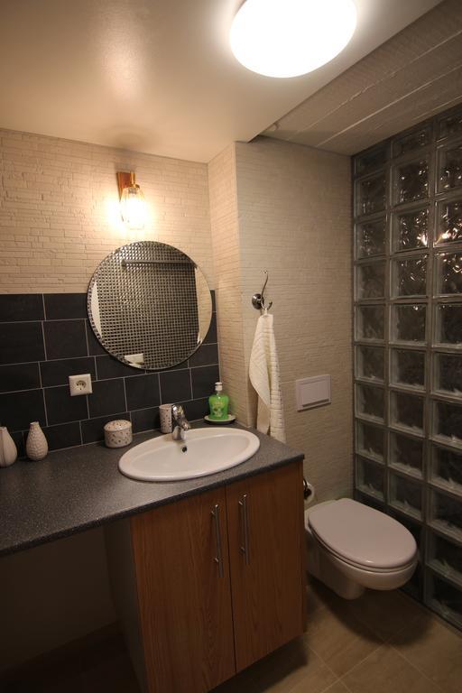 Sólheimar Studio Apartment Ísafjörður Quarto foto